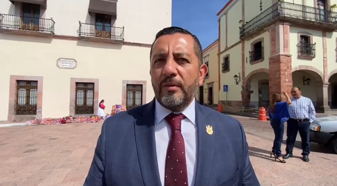 Carlos Alcaraz pide trabajar para el desarrollo de Querétaro a la Mesa Directiva de la LXl Legislatura