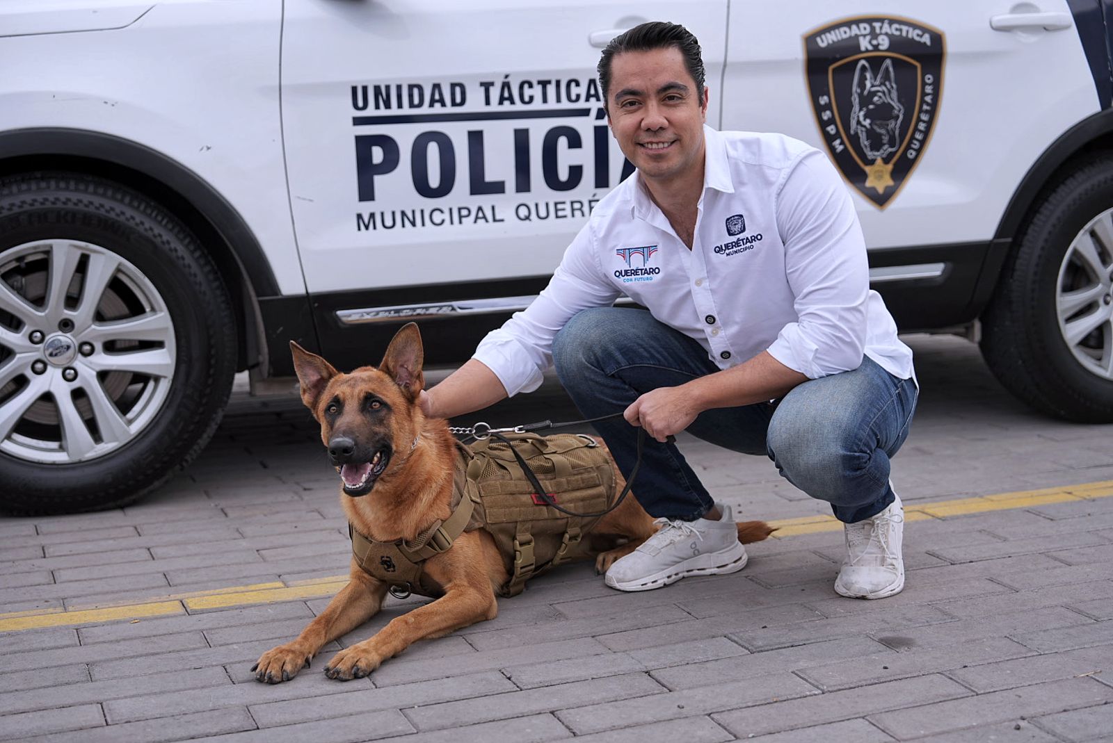 Incorpora Felifer Macías 12 nuevos caninos al grupo K9