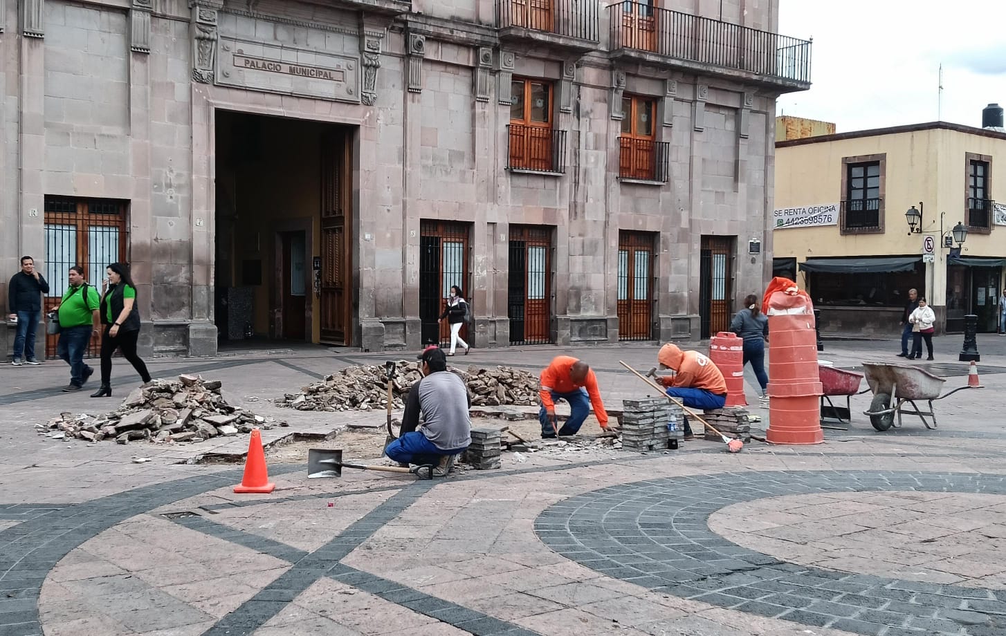 El drenaje deteriorado habría causado hundimiento en el Jardín Guerrero