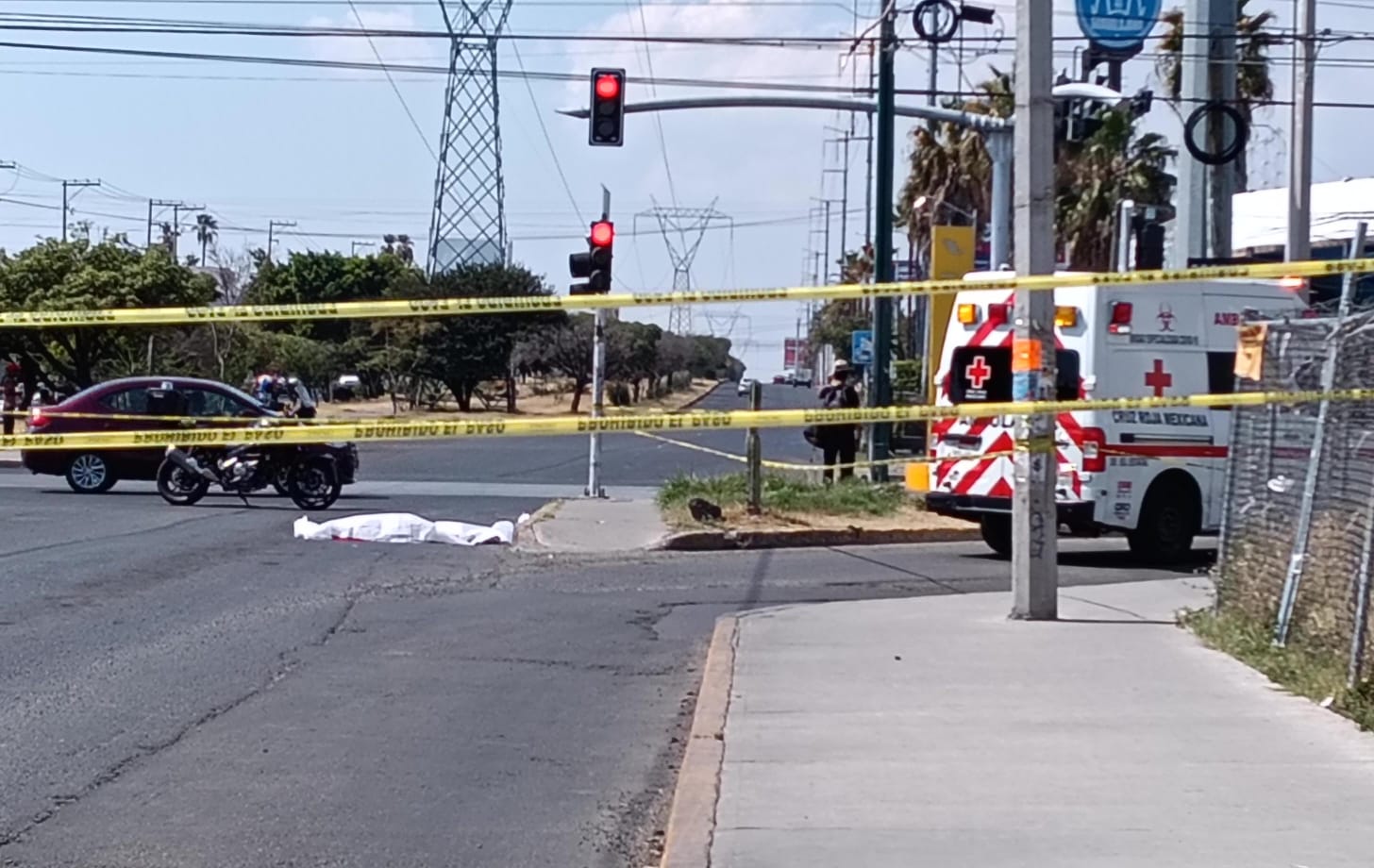 Hombre muere al acostarse debajo de un vehículo en Uripides y Pie de la Cuesta