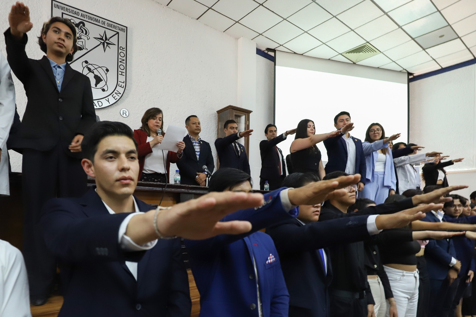 “La unidad, clave del trabajo universitario”: renuevan líderes estudiantiles FEUQ en la UAQ