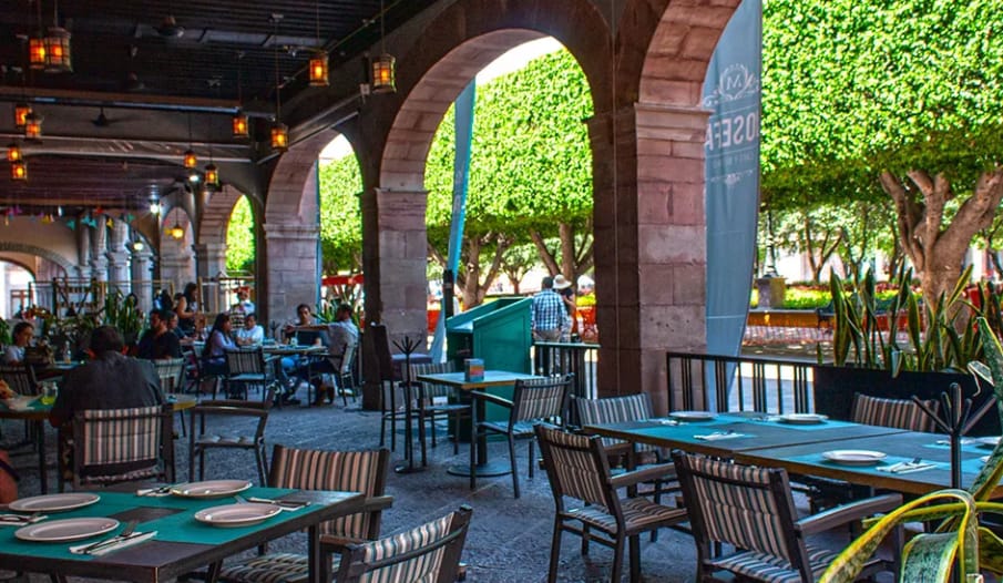 Se redujo asistencia a restaurantes por hechos violentos en Querétaro