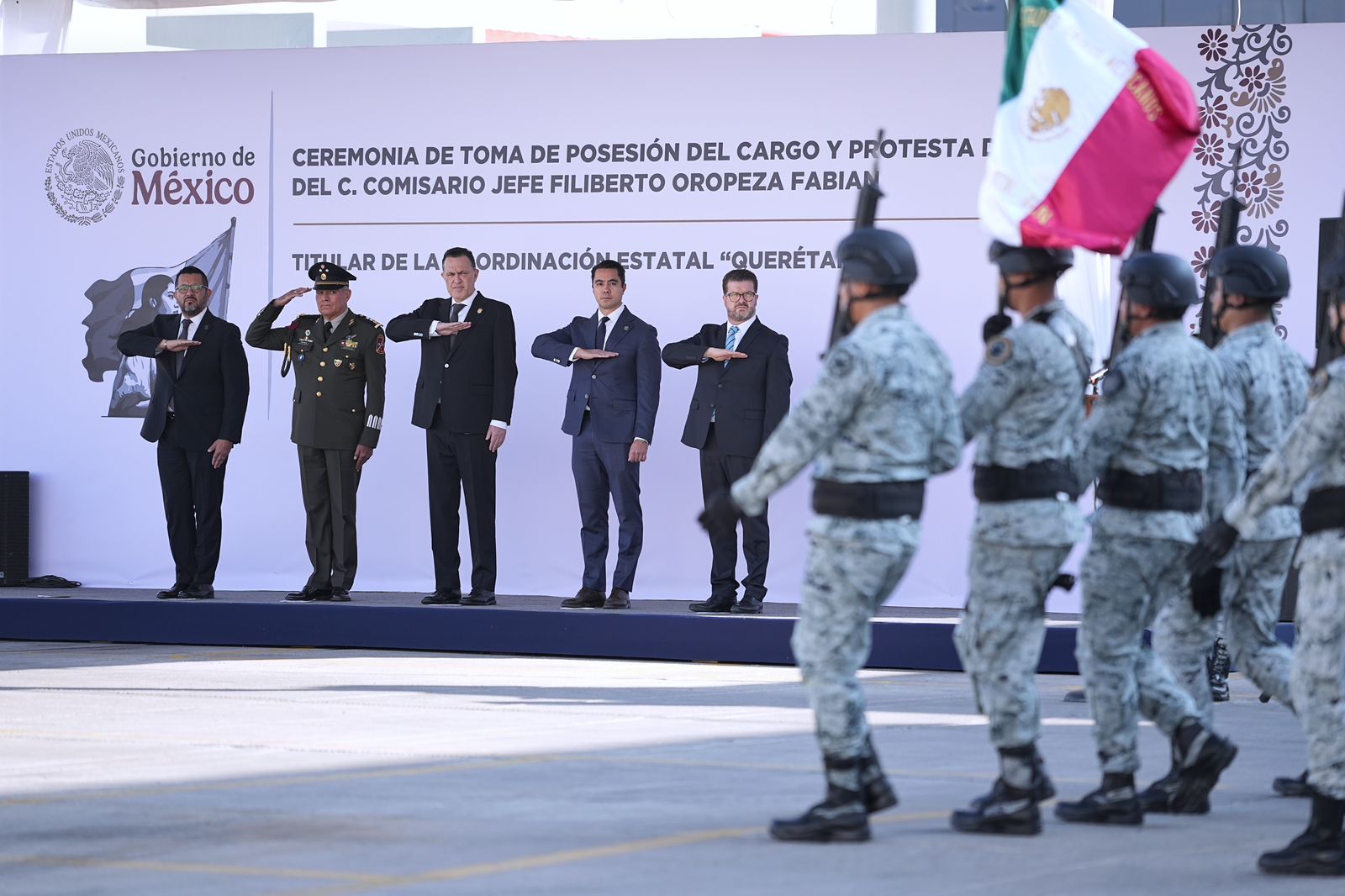 Asiste Felifer Macías a la toma de protesta del nuevo titular de la Guardia Nacional en Querétaro