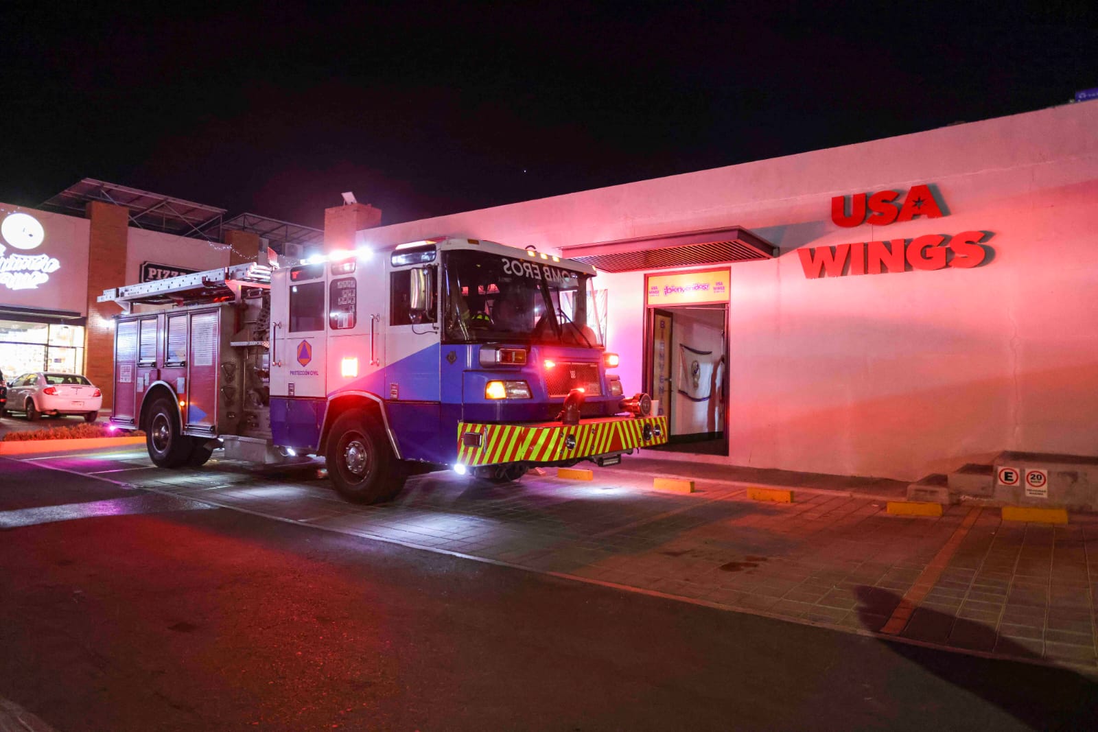 Clausuran autoridades 4 restaurantes y bares en Corregidora