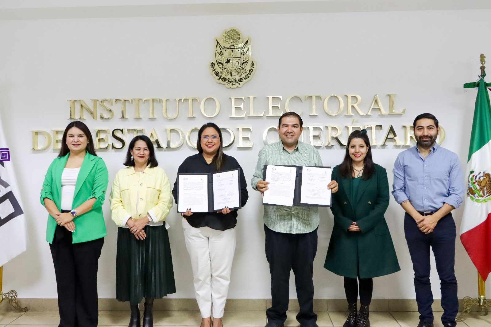 Suman IEEQ y SOS Discriminación esfuerzos para llegar a las juventudes