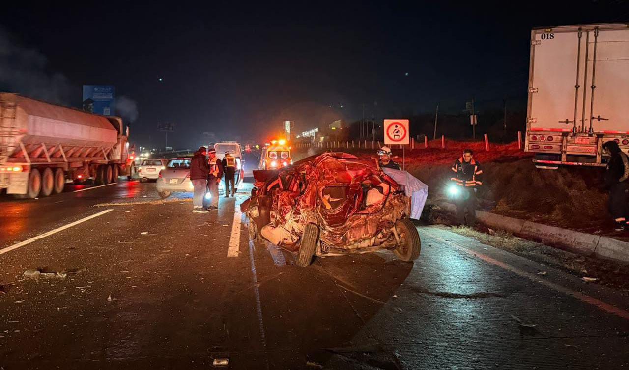 Fatal accidente dejó un muerto y tres lesionados en la carretera Méx-Qro