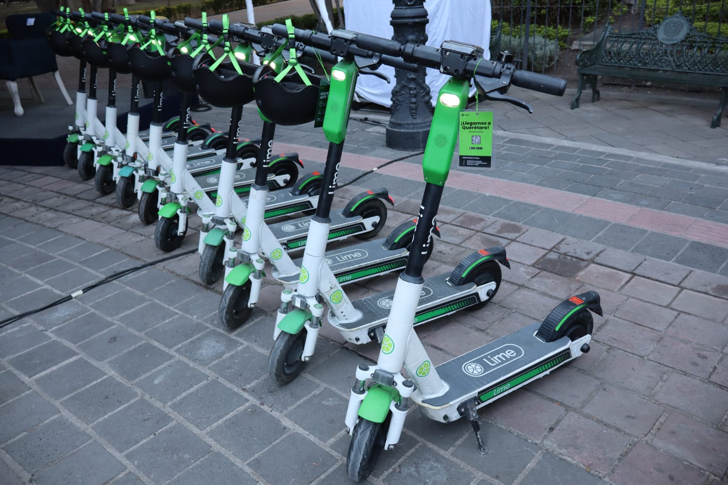 LLEGAN SCOOTERS PARA SUMARSE A LA MOVILIDAD DE LA CIUDAD