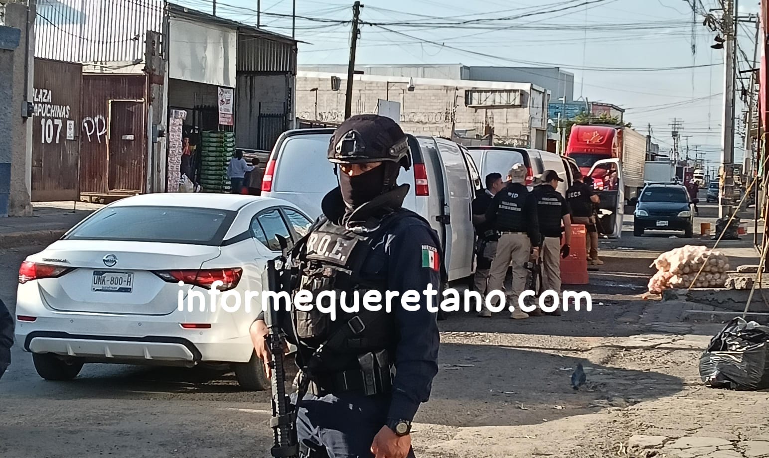 Cinco detenidos tras cateos en la Central de Abastos