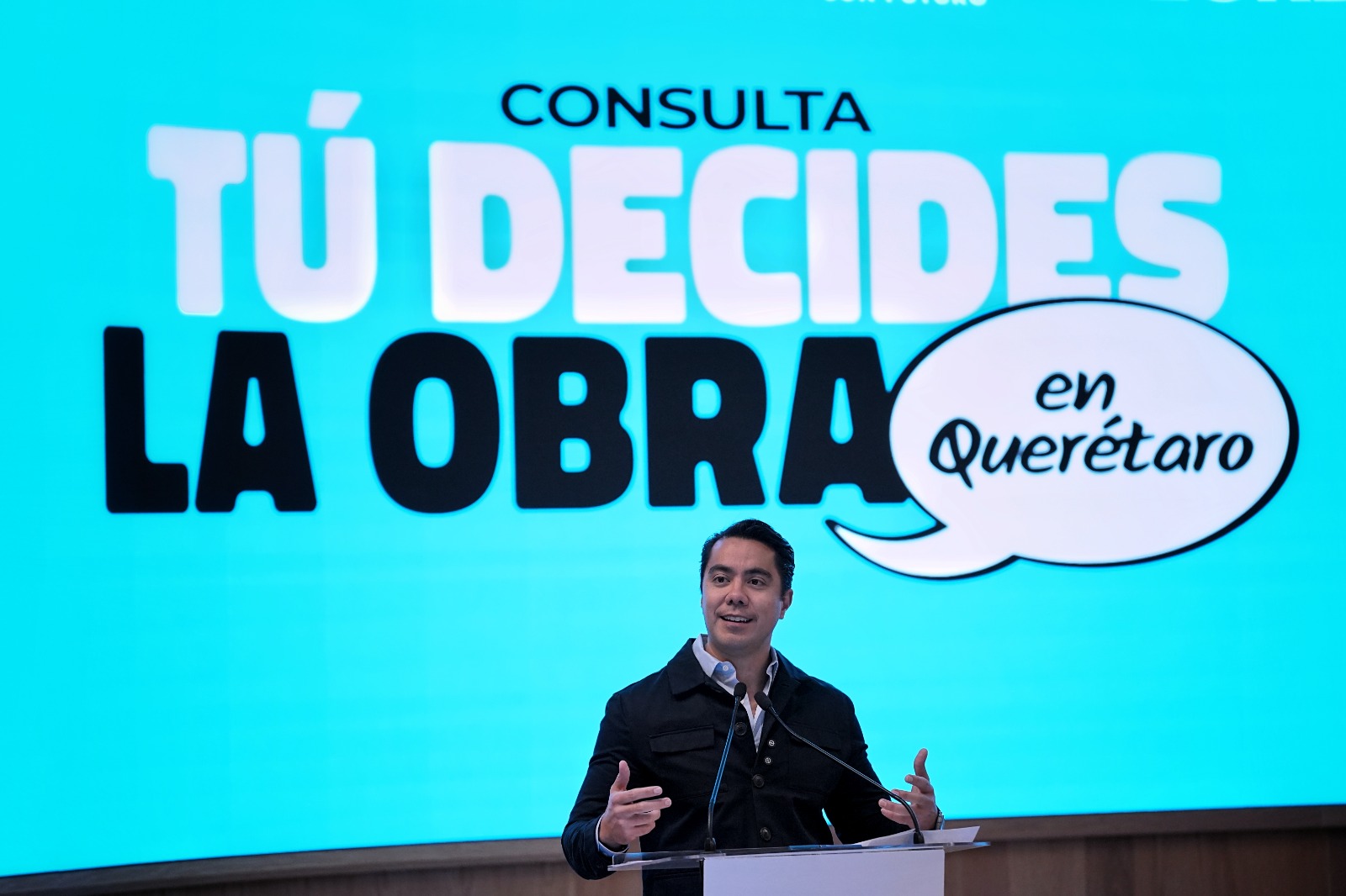 Presenta Felifer Macías la Plataforma “Decide Querétaro” para la consulta de obra pública