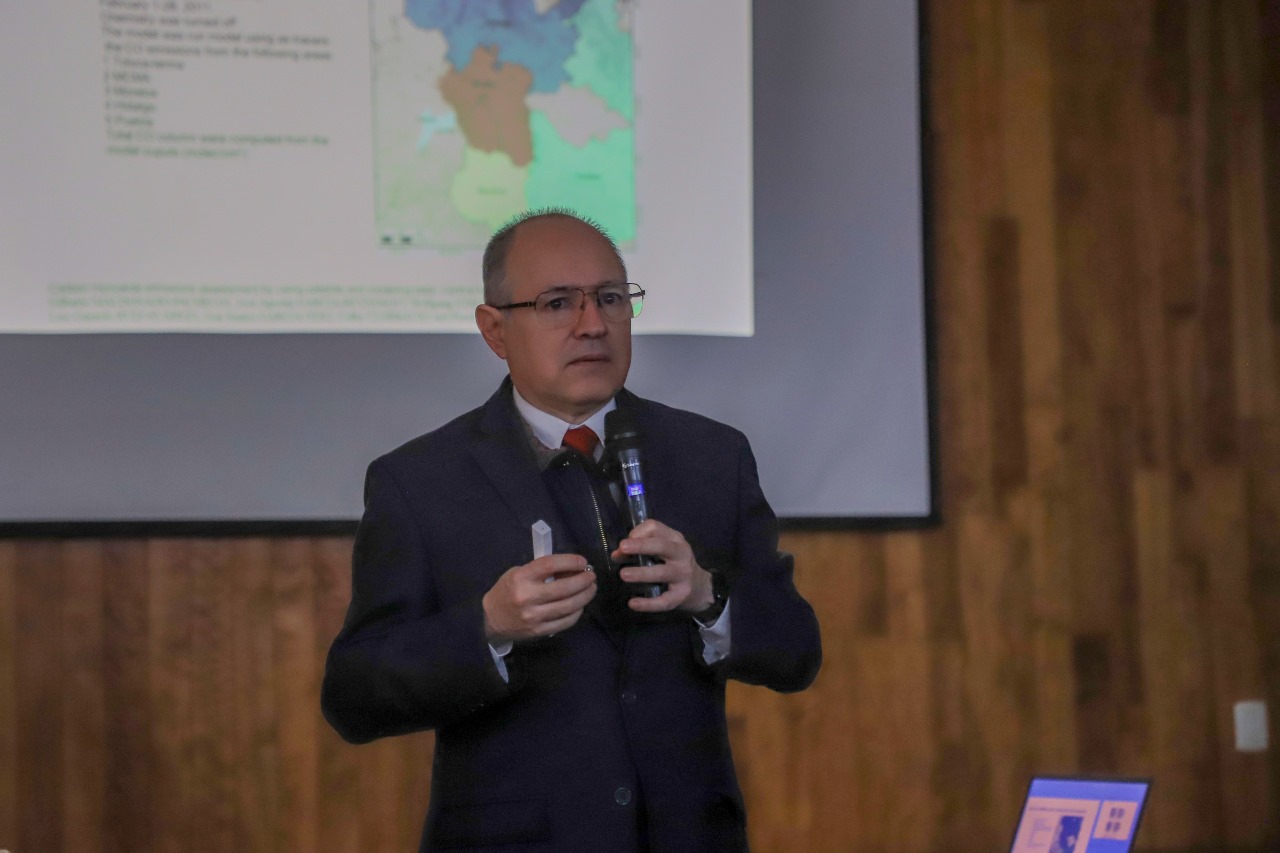 Desarrollarán UAQ y UNAM estudios sobre la atmósfera y cambio climático