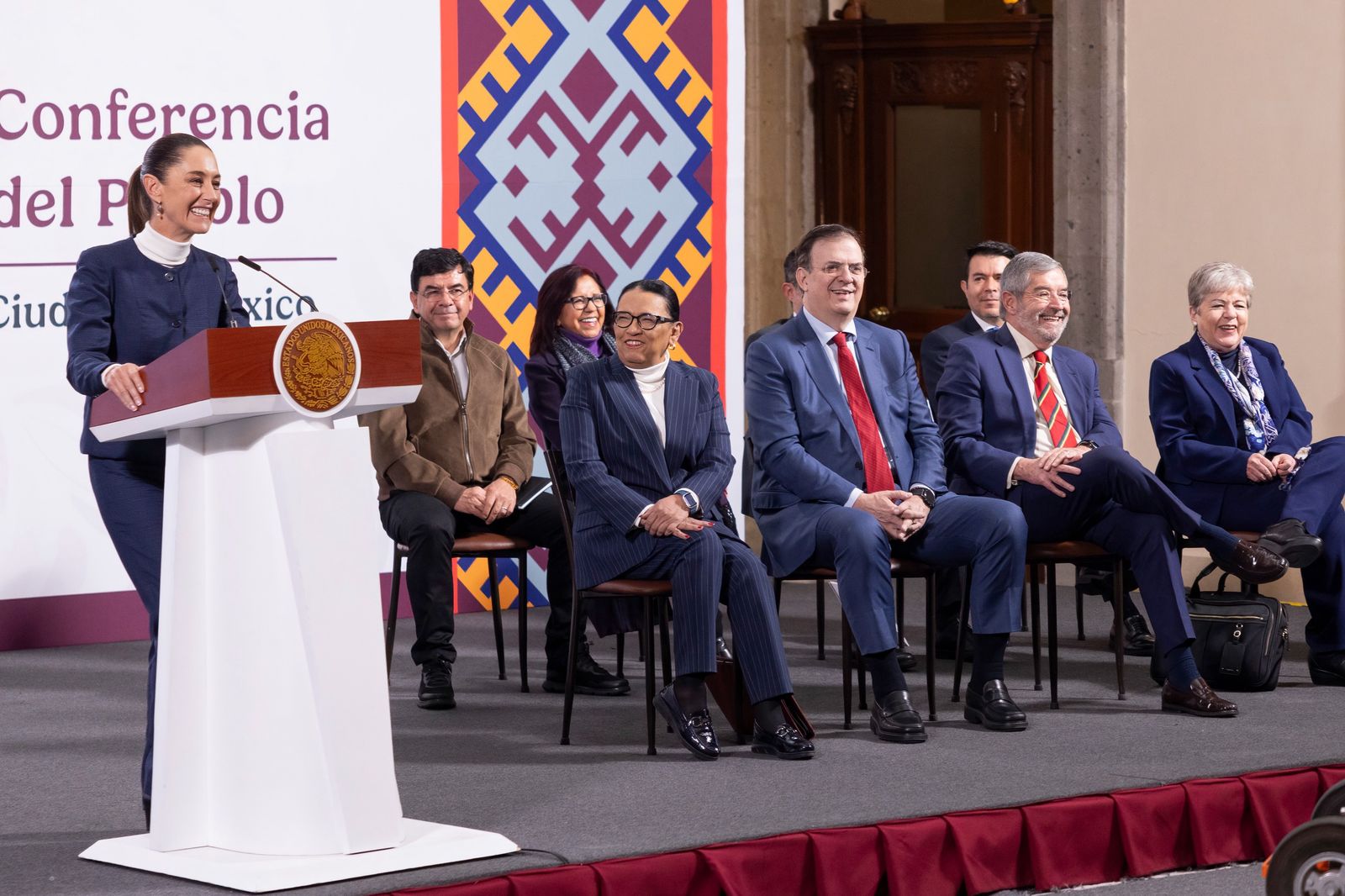 ARANCELES SE PAUSAN UN MES Y SE ESTABLECERÁN MESAS DE TRABAJO CON EL GOBIERNO DE EUA