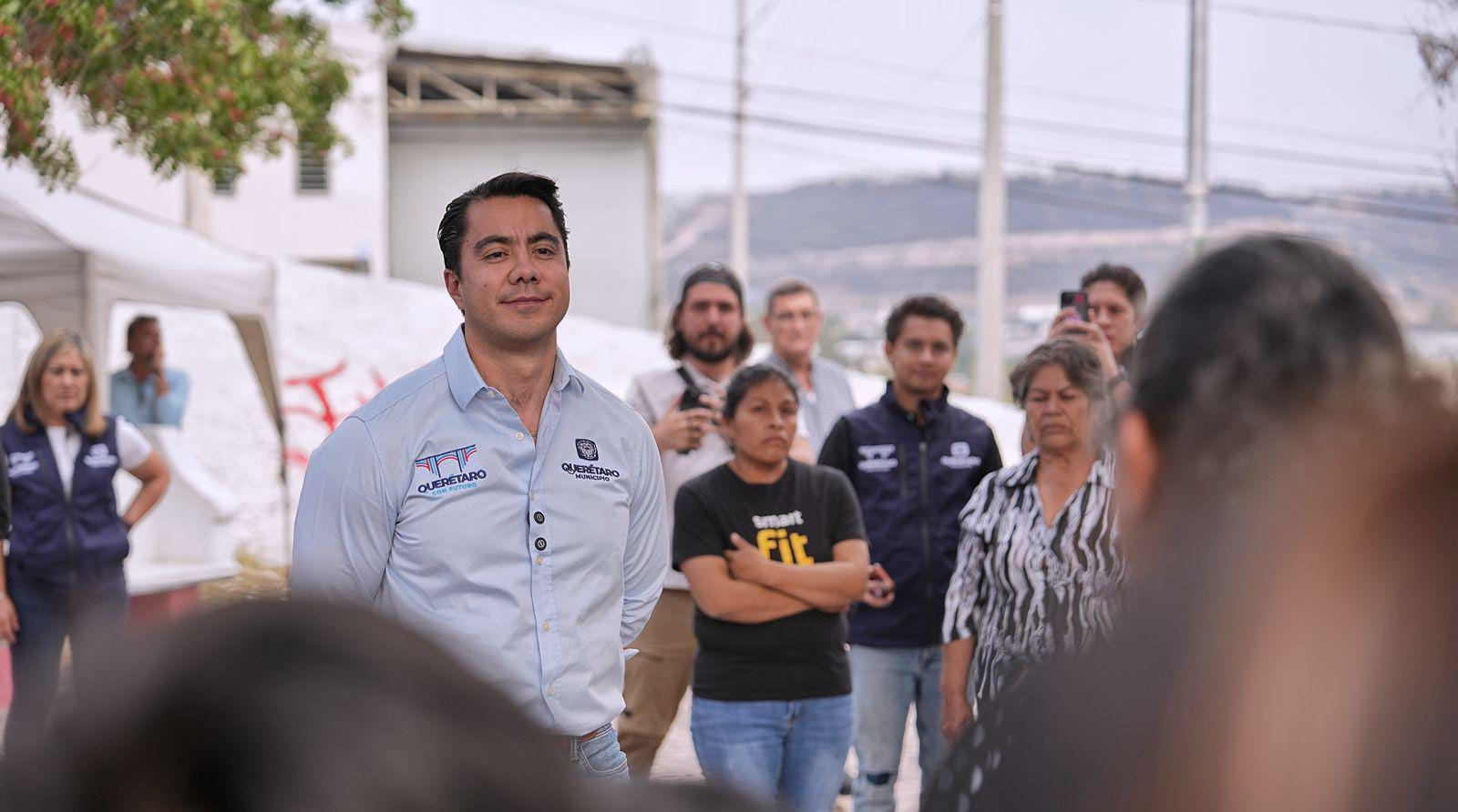 Se rehabilitarán espacios públicos en Loma Bonita: Felifer Macías