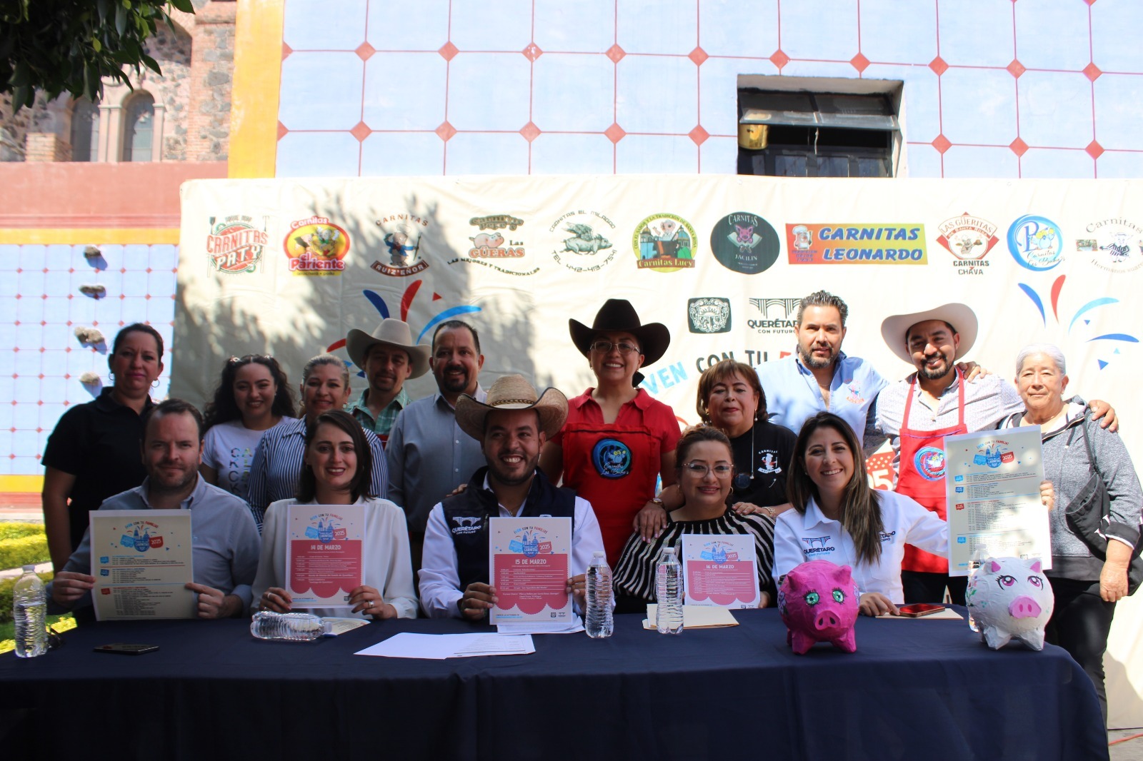 Presentan programa del 272 aniversario de la fundación de Santa Rosa Jáuregui y la Feria de las Carnitas