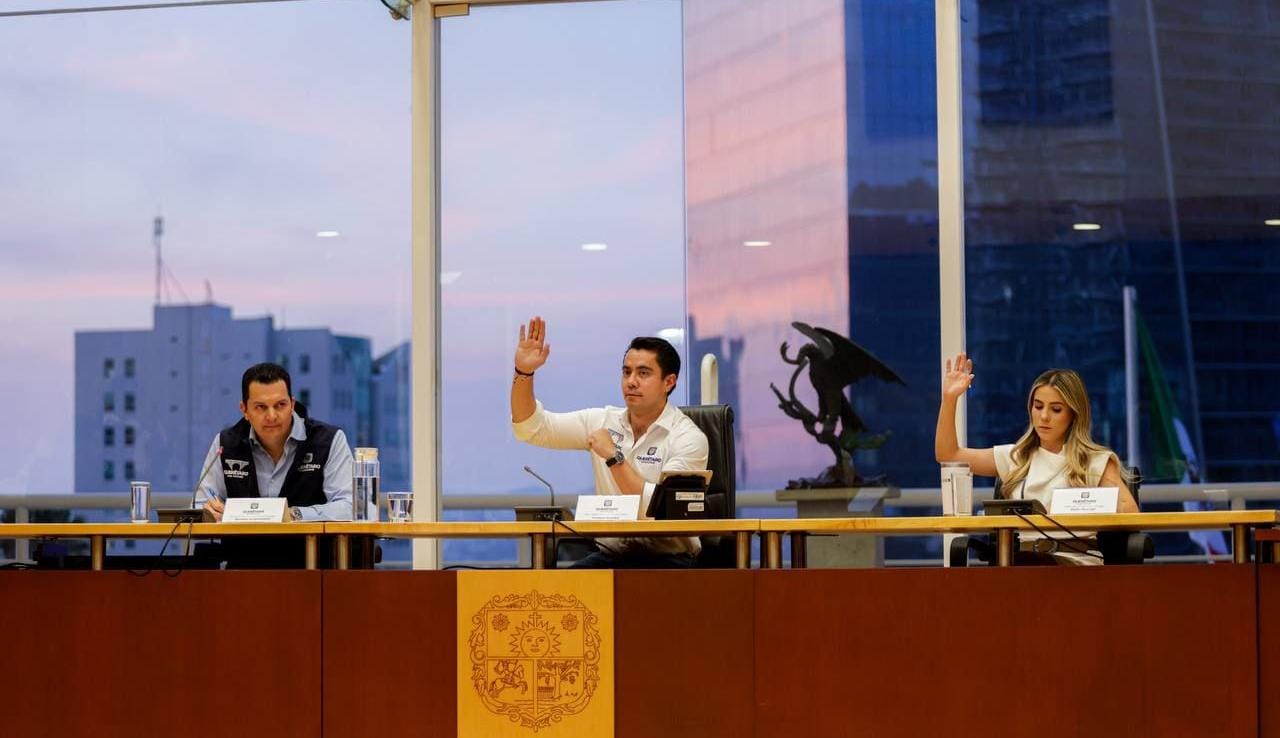 Ayuntamiento de Querétaro aprueba reestructuración de dependencias municipales para mejorar la atención ciudadana