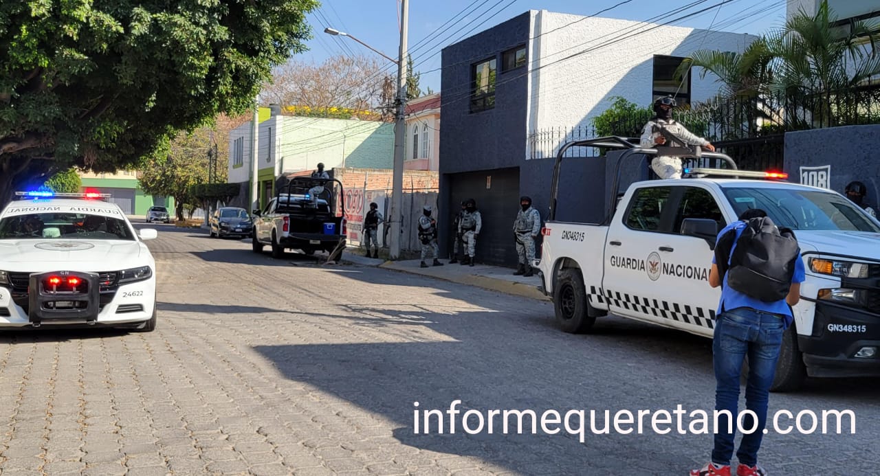 GN, FGR y SEDENA retiran plantón de indígenas en sede del INPI en Querétaro