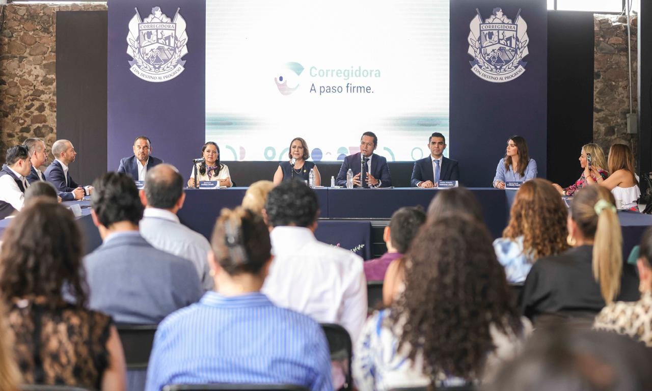 Chepe Guerrero tomó protesta a las y los integrantes del Patronato del Sistema DIF Municipal