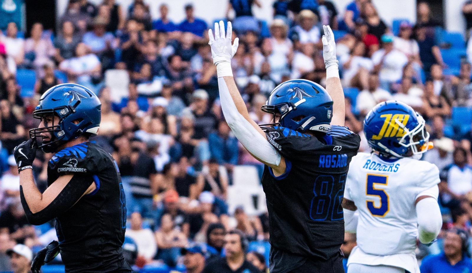 GALLOS NEGROS SE IMPONEN EN SU DEBUT EN CASA: 34-18 SOBRE REYES DE JALISCO!