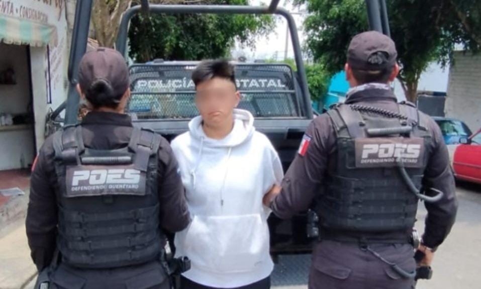 En Menchaca, POES detiene a mujer por posesión de un arma prohibida