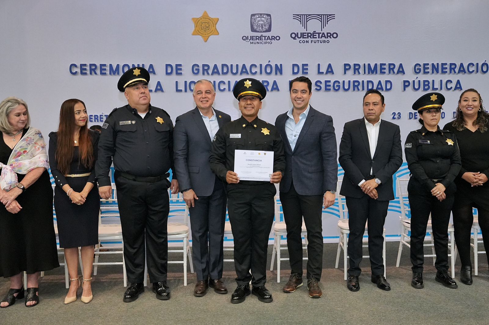 Celebra Felifer Macías la graduación de la Primera Generación de la Licenciatura en Seguridad Pública