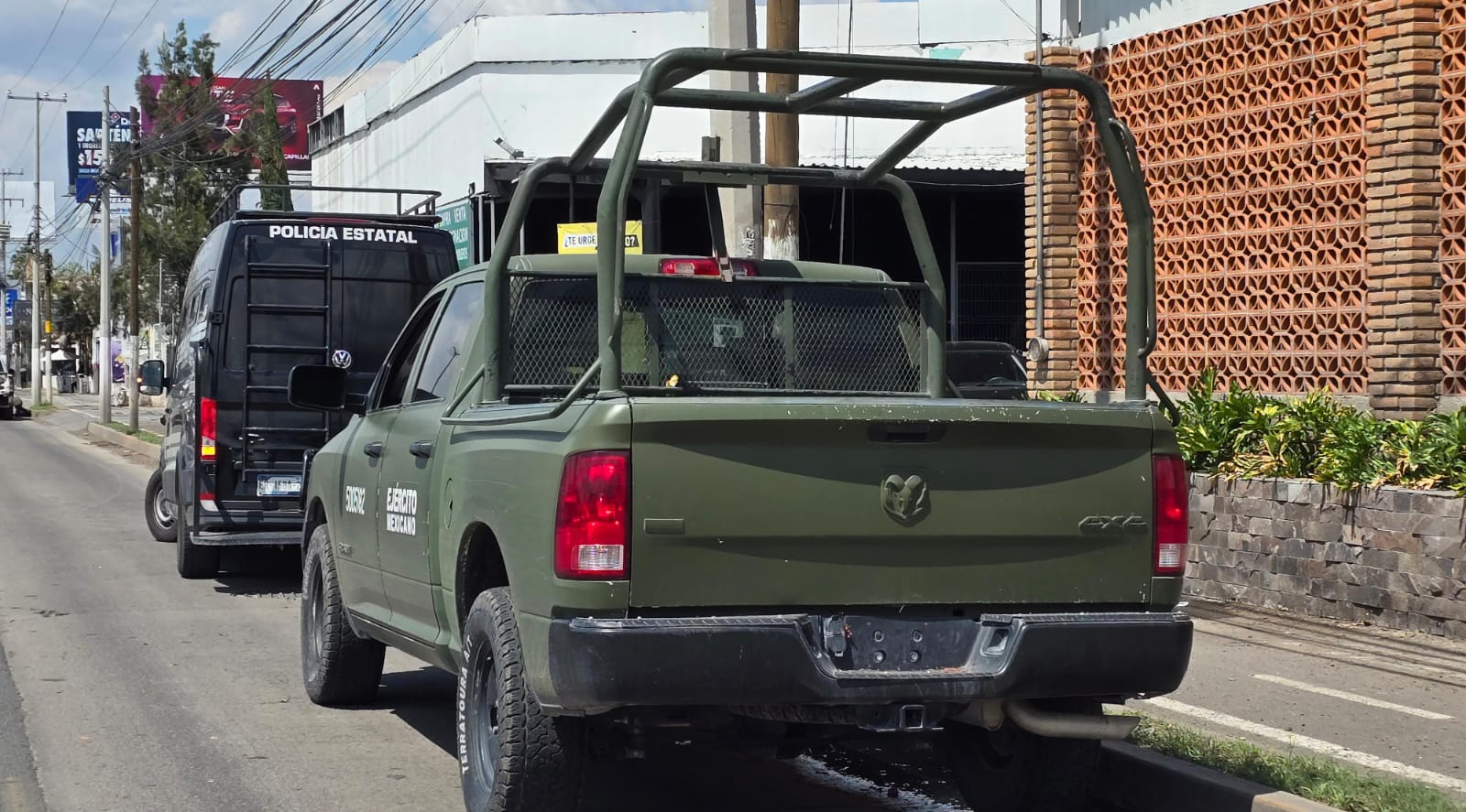 Realizan en Sinergia mega revisión de 754 vehículos; hay 6 detenidos y 8 inmuebles asegurados