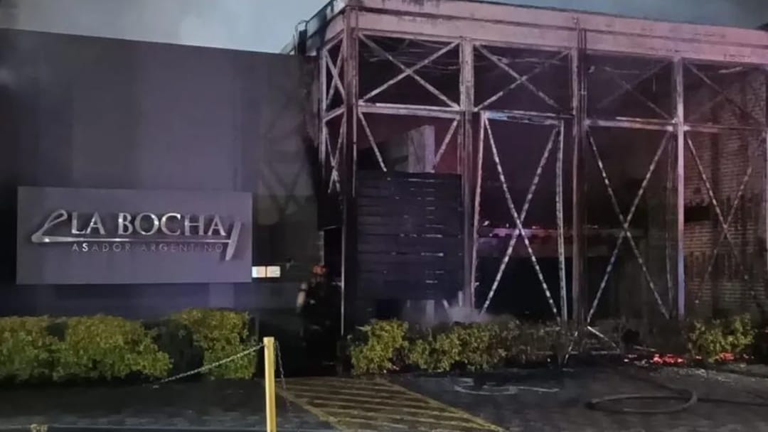 Fiscal descarta extorsión en el incendio del restaurante La Bocha!