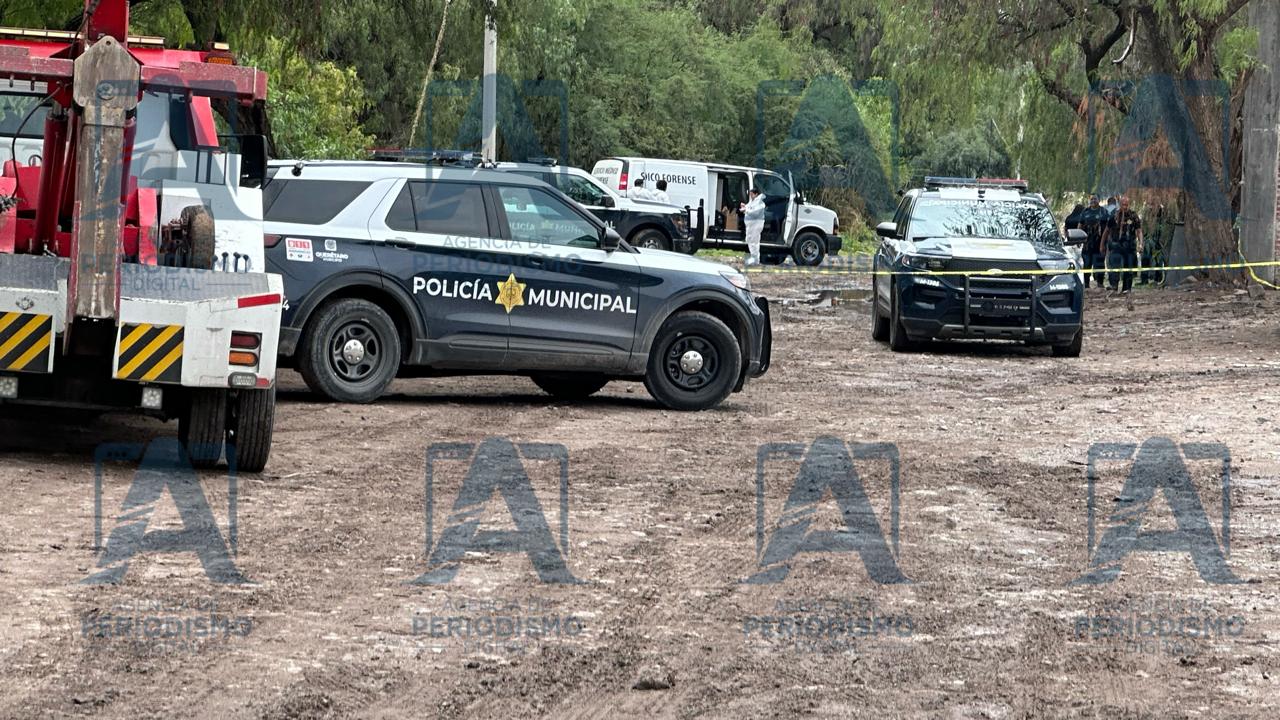 Hallan sin vida a hombre dentro de un vehículo en Tlacote El Bajo
