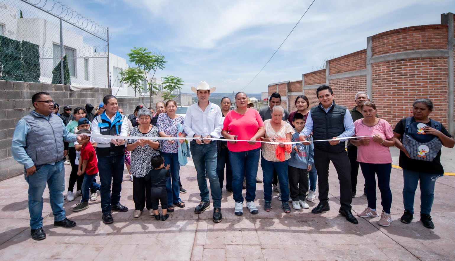 Más infraestructura urbana para mejorar la calidad de vida de los marquesinos: Rodrigo Monsalvo