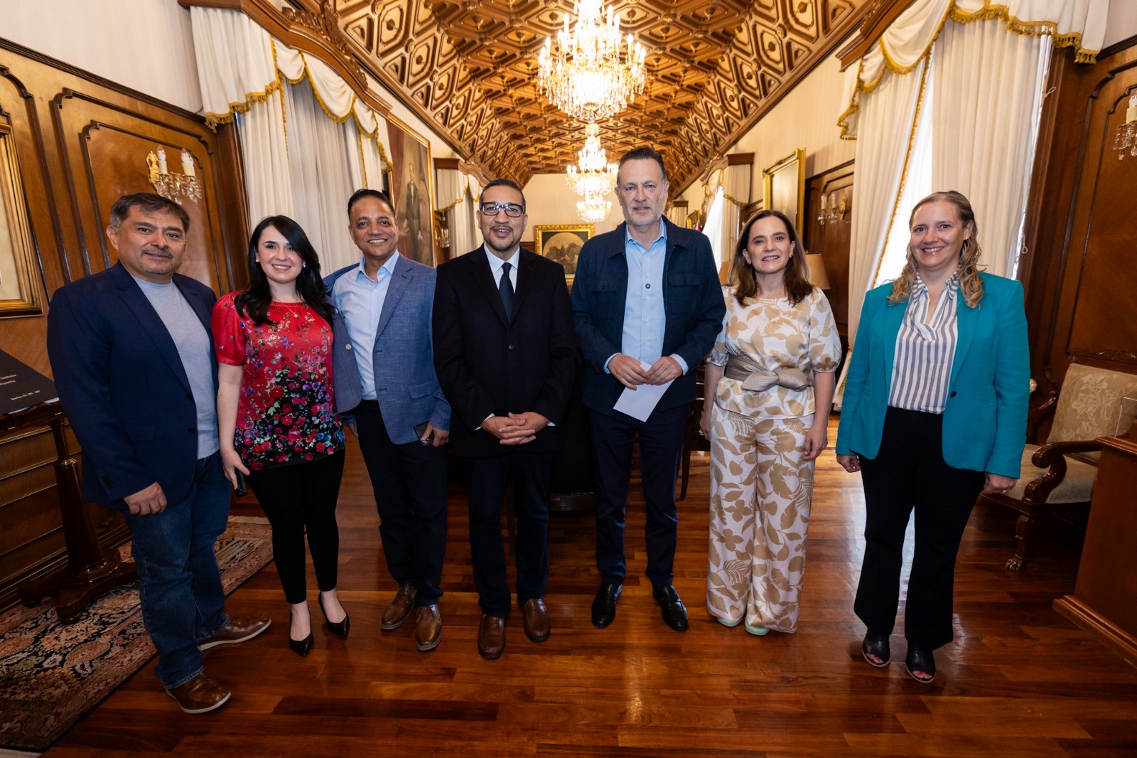 Fortalecen lazos Querétaro y AWS