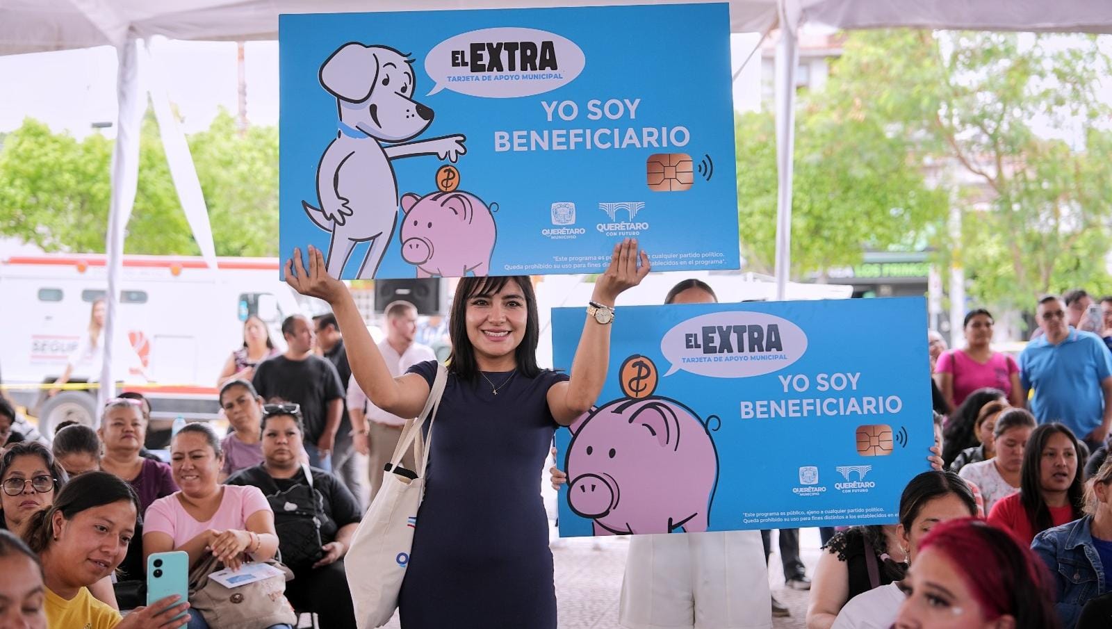 Encabeza Felifer Macías entrega de apoyos del programa “El Extra” a familias de la Delegación Epigmenio González