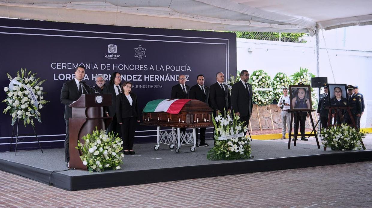 Realizan ceremonia de honor a la policía Lorena Hernández Hernández