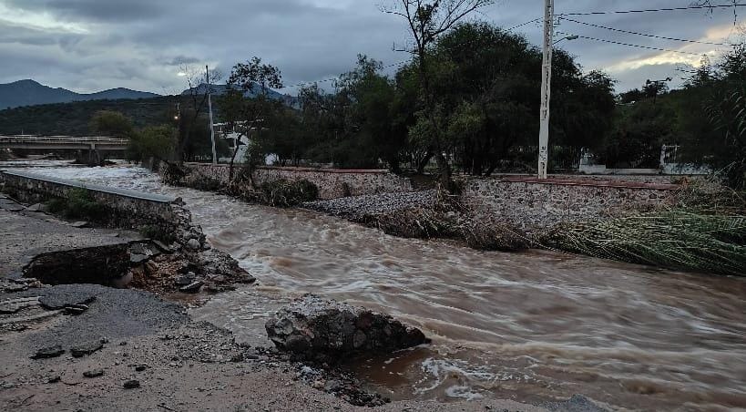 Localizan restos humanos cauce del río Carrizalillo en Tolimán!