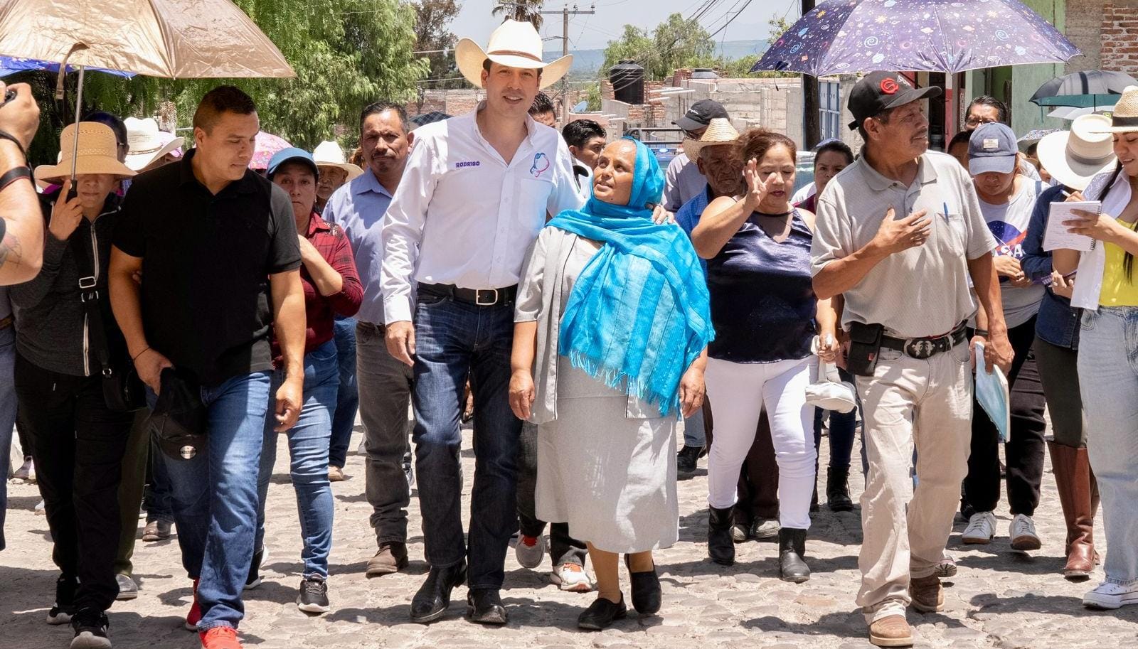Arranca Rodrigo Monsalvo obras de infraestructura digna para el desarrollo social en tres comunidades
