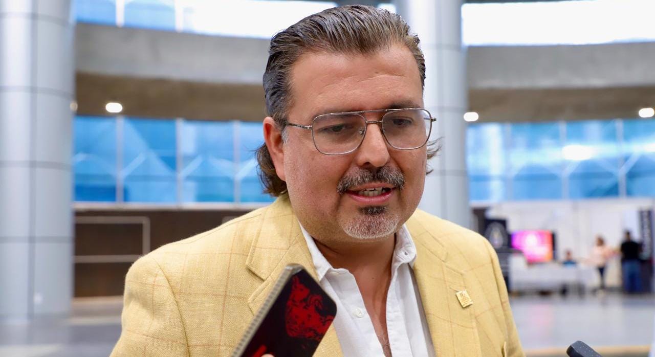 Cámara de comercio apoya prohibir la música que haga apología del delito!