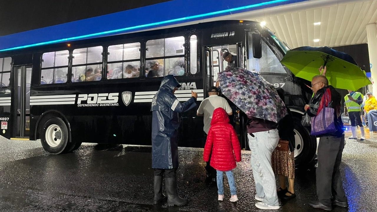 POES despliega operativo especial ante las lluvias: apoyos, traslados y atención vial