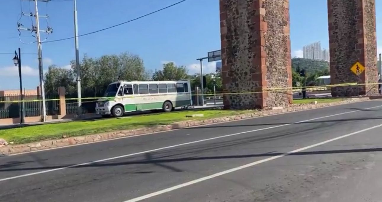 Ciclista muere atropellado por camión urbano