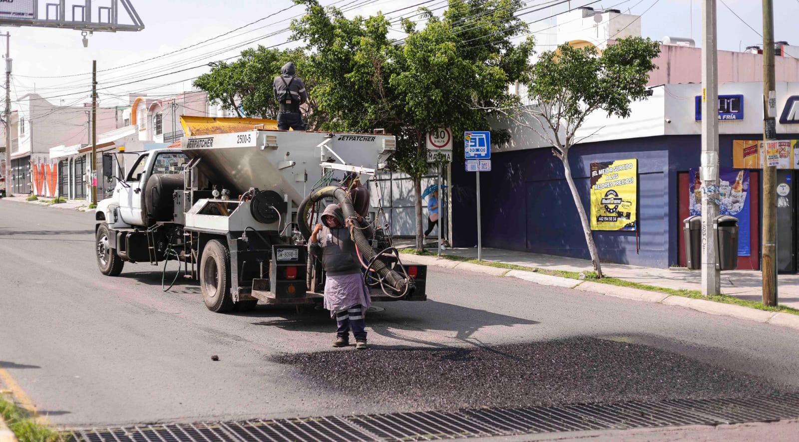 Chepe Guerrero refuerza brigadas antibaches; intervienen Avenida Candiles y otras