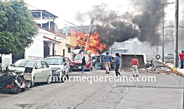 Camionazo en la Avenida México entre San Juan del Río!