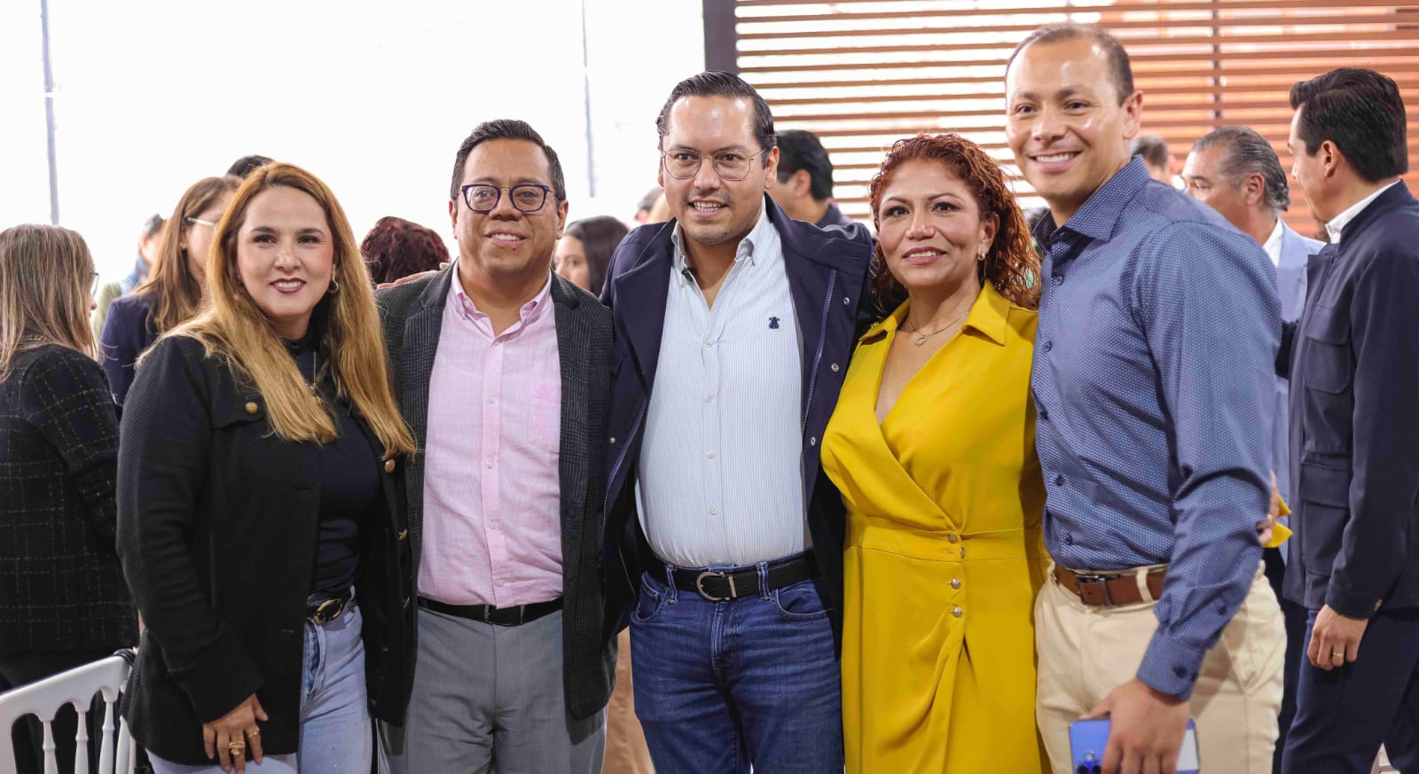 Chepe Guerrero une a más de 200 escuelas por una educación de excelencia en Corregidora
