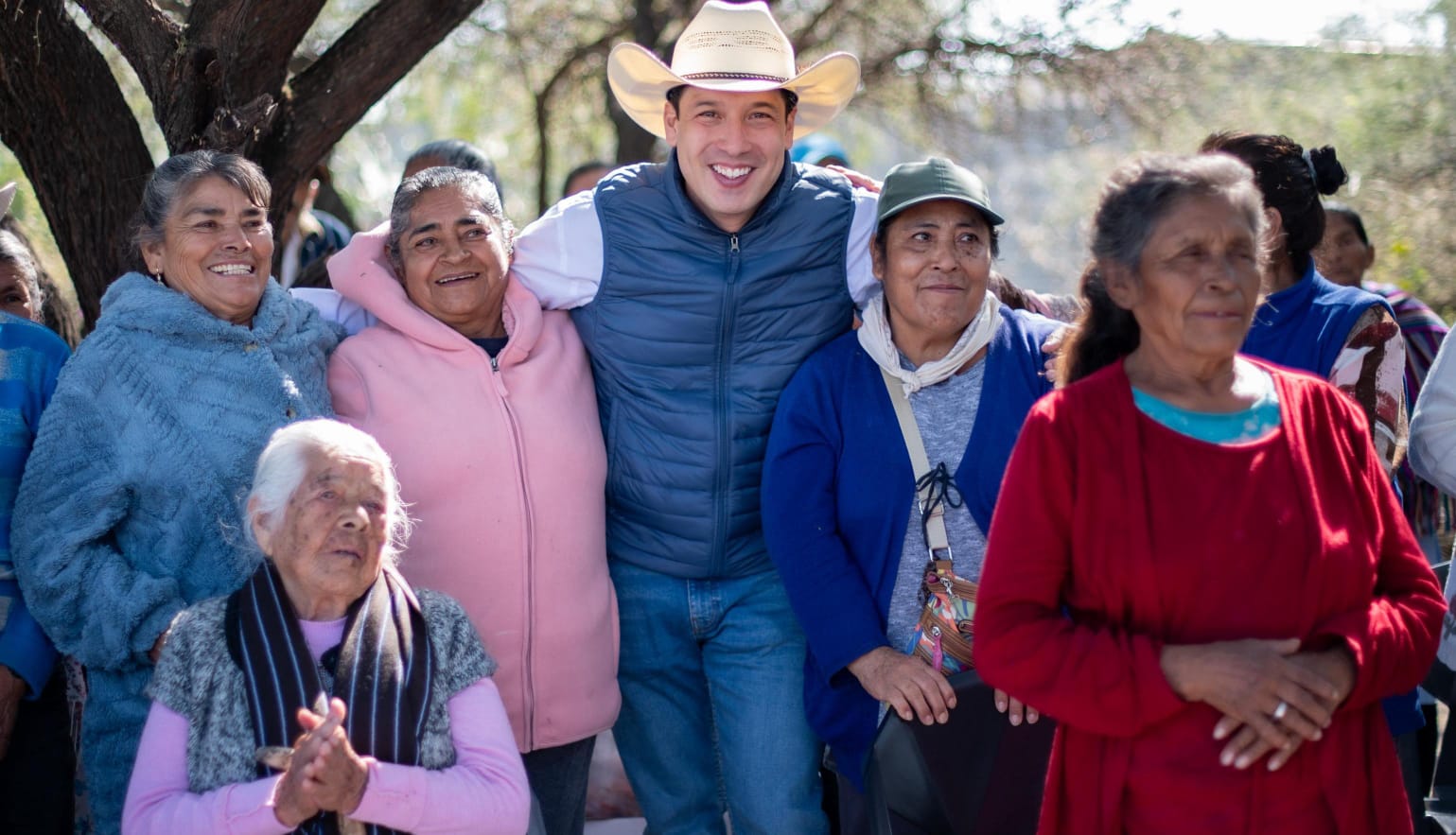 Rodrigo Monsalvo entregará 5 mil despensas a adultos mayores de El Marqués!