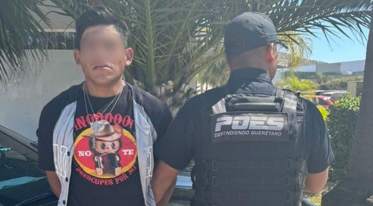 POES detiene a individuo con arma prohibida y orden de aprehensión vigente