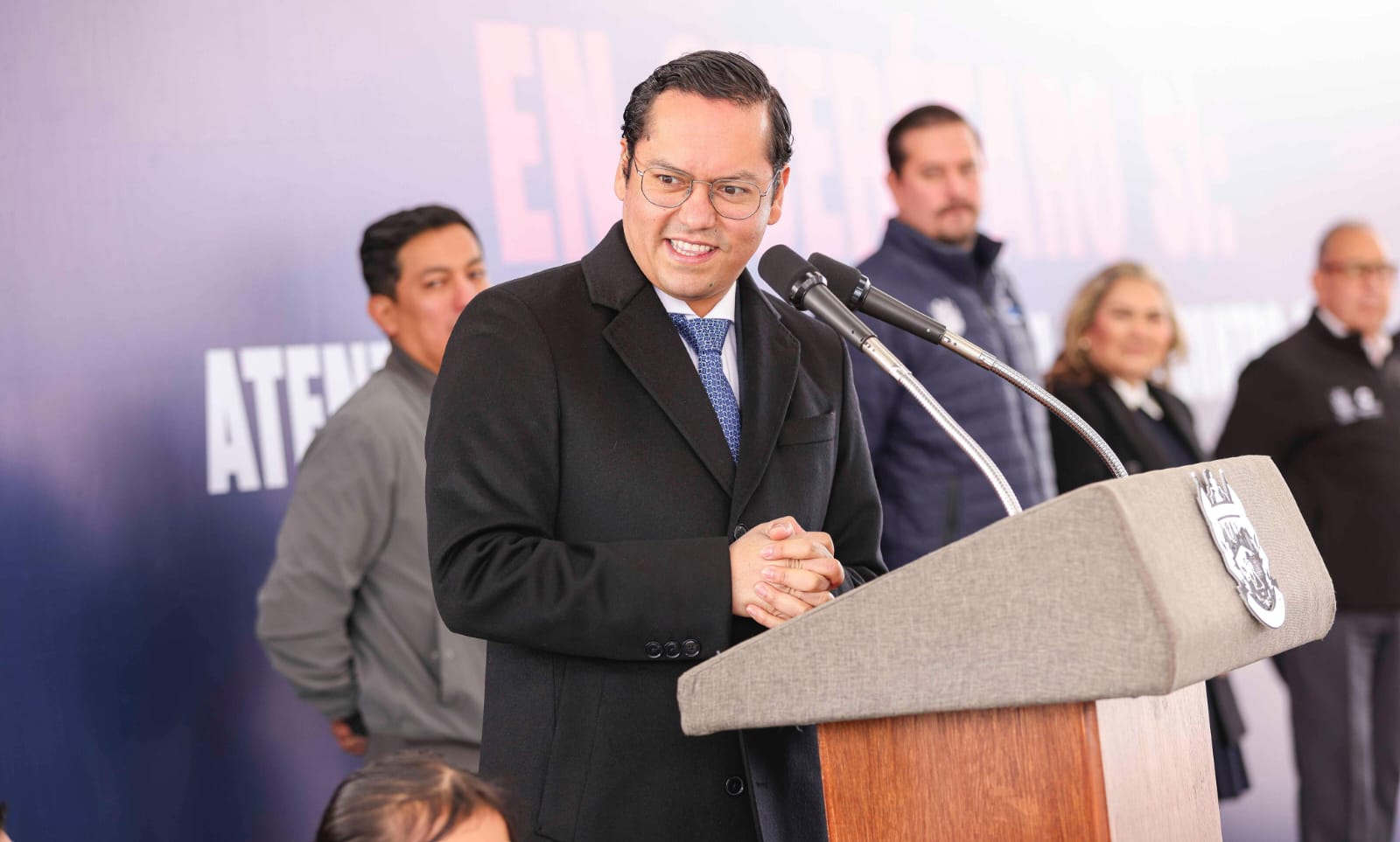Chepe Guerrero entrega plaza cívica y arcotecho en la primaria “Bicentenario de la Independencia de México”