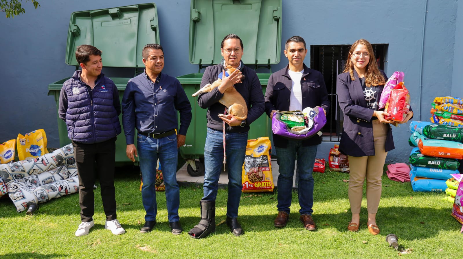 Chepe Guerrero arranca colecta “Abriga a tu Mascota” en favor de los animales rescatados