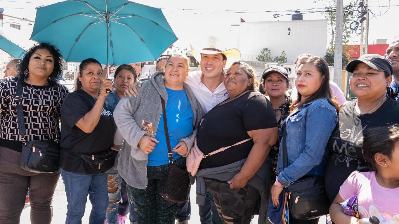 Rodrigo Monsalvo entrega colector pluvial en Paseos del Marqués