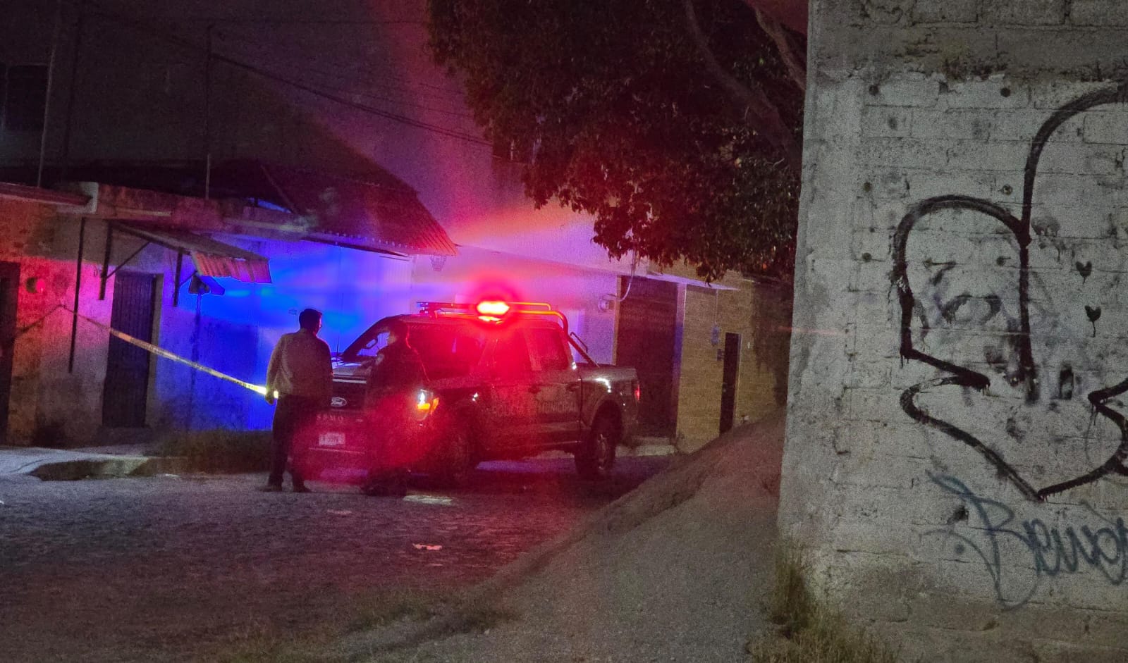 Hallan a persona sin vida y en estado de descomposición en la colonia Menchaca