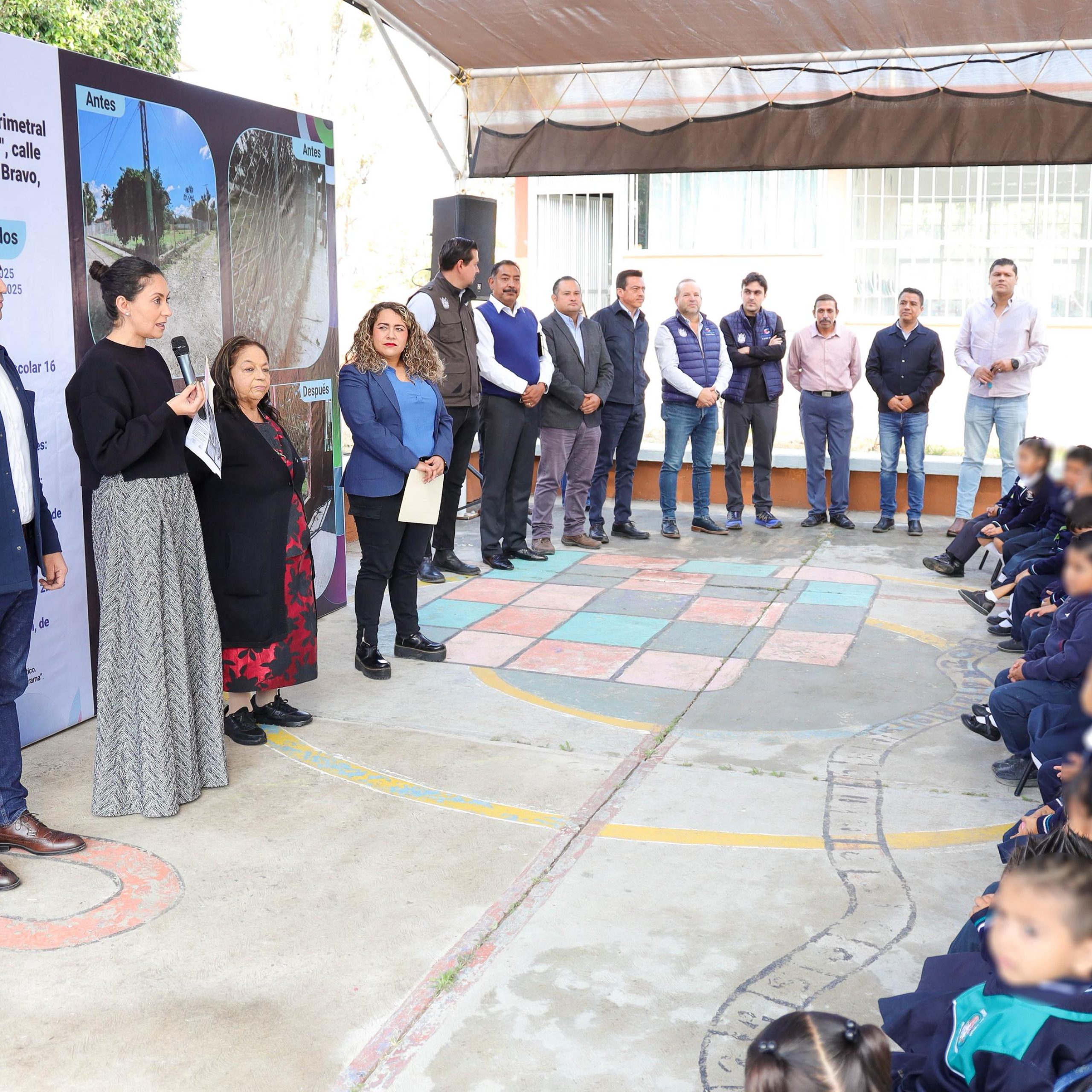 Corregidora renueva la malla ciclónica del Jardín de Niños “16 de Septiembre”, en Presa de Bravo