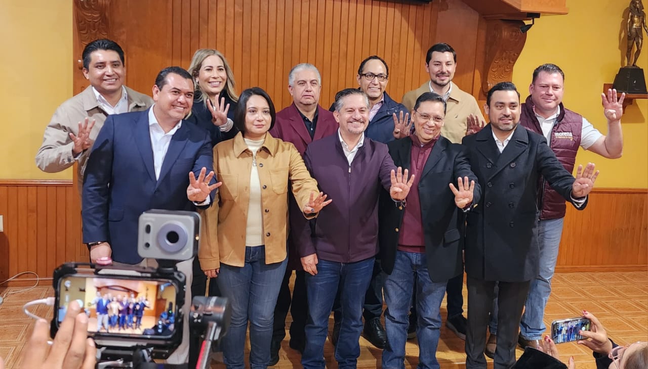 Morenistas señalan a Gilberto Herrera de radical y mentiroso!