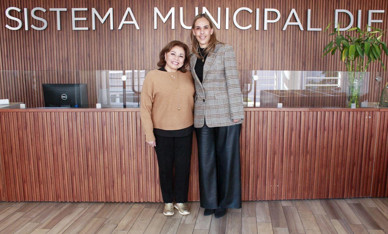 Gabriela Valencia es la nueva directora del SMDIF