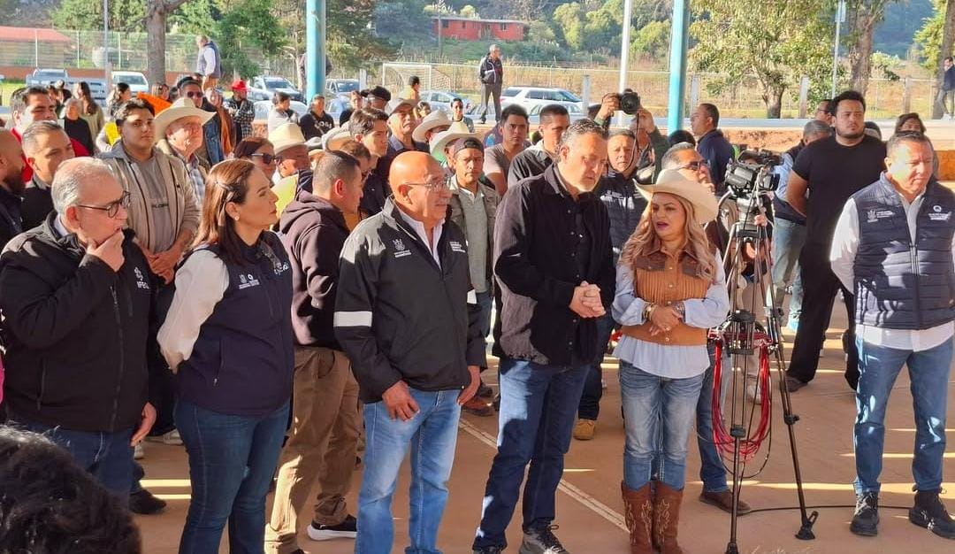 En Pinal, entrega gobernador del estado y Lupita Ramírez obra en Derramadero de Bucareli