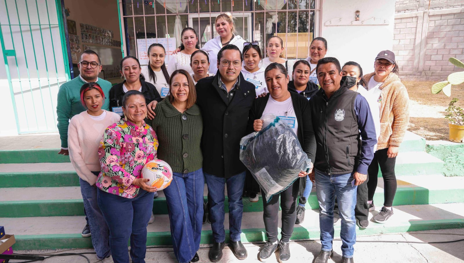 Chepe Guerrero fortalece el trabajo conjunto con Comités Escolares de Charco Blanco