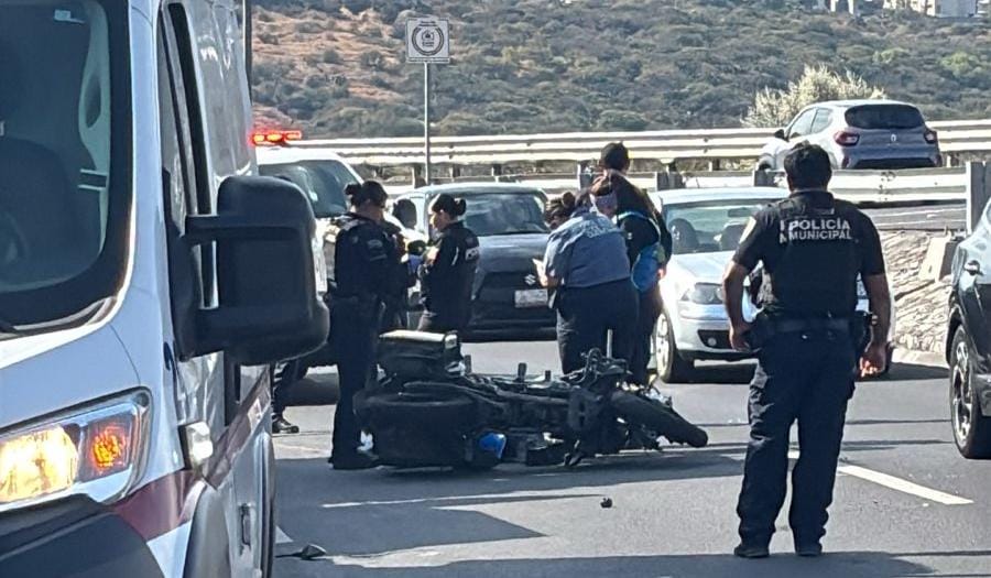 Muere motociclista en trágico accidente en el Anillo Vial Fray Junipero Serra!